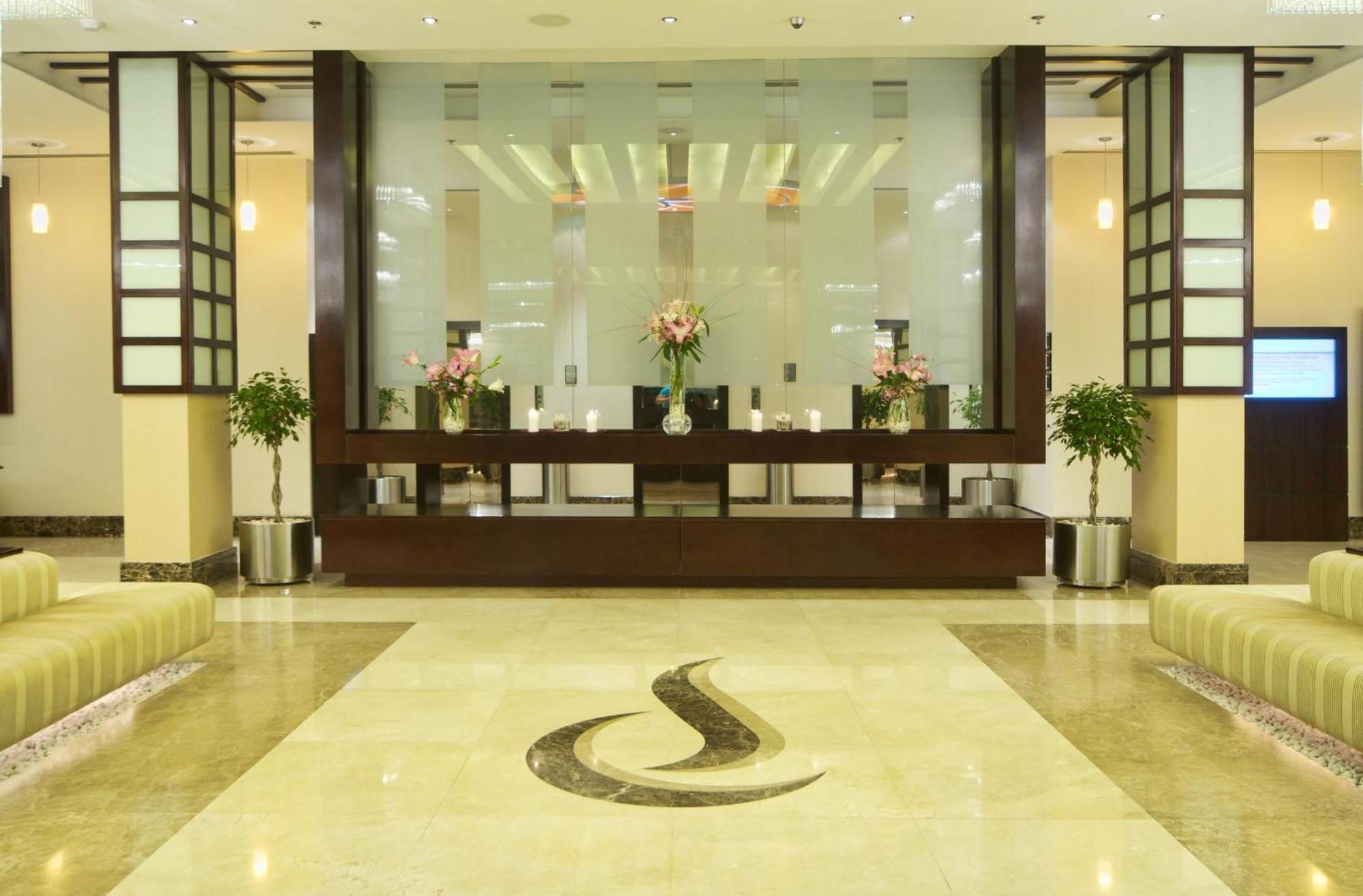 City Seasons Hotel & Suites Mascate Exterior foto