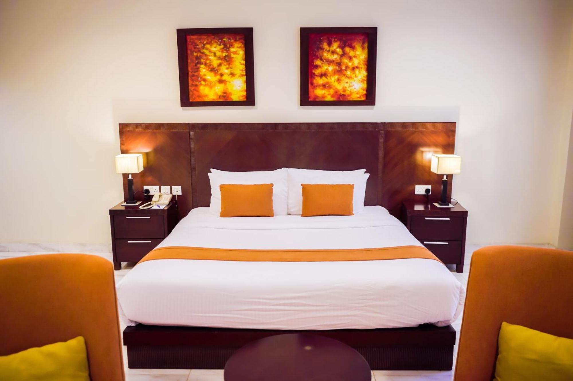 City Seasons Hotel & Suites Mascate Habitación foto